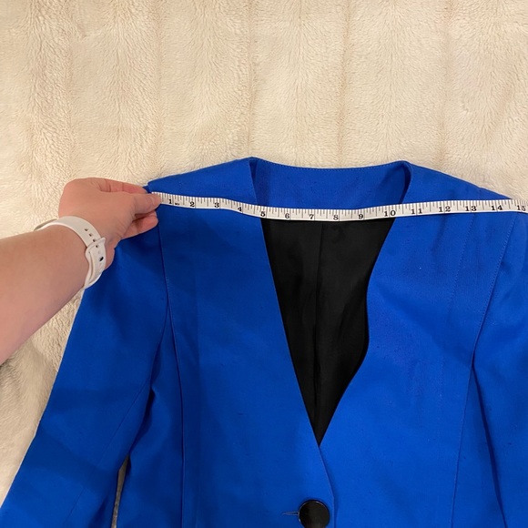VINTAGE Royal Blue Structured Blazer with Large Black Buttons| Modern Size XS/S - Picture 6 of 7